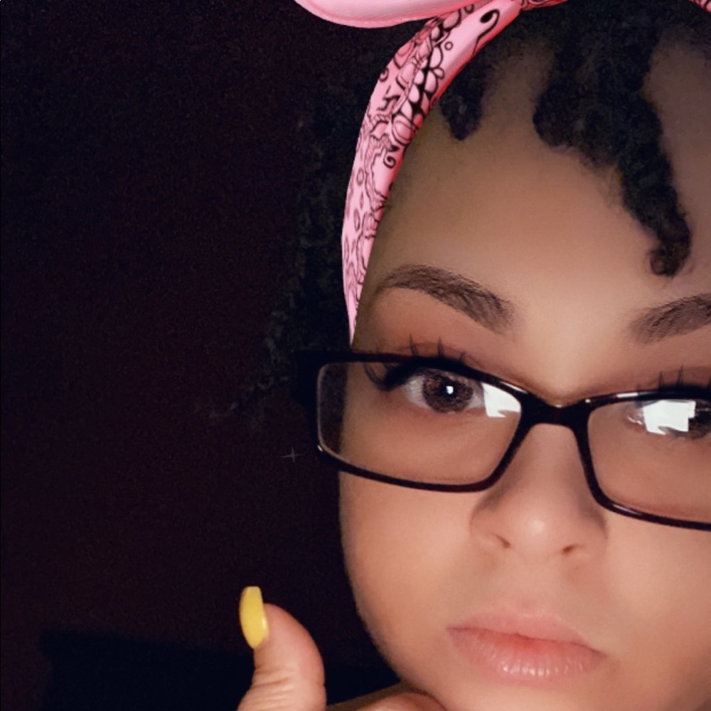 Meet your Posher, Tiffany